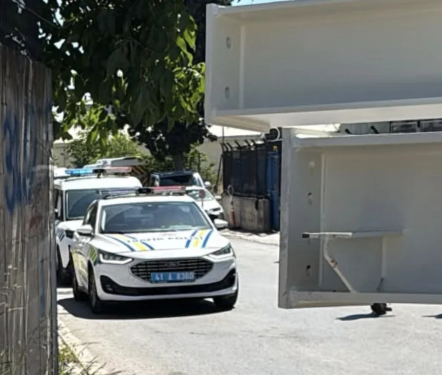 Gebze’de feci kazada genç kurtarılamadı!