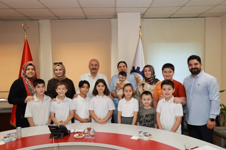 Minik öğrenciler Başkan Büyükgöz’ü ziyaret etti