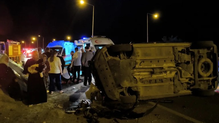 Batman'da düğün dönüşü kaza: 6 yaralı!