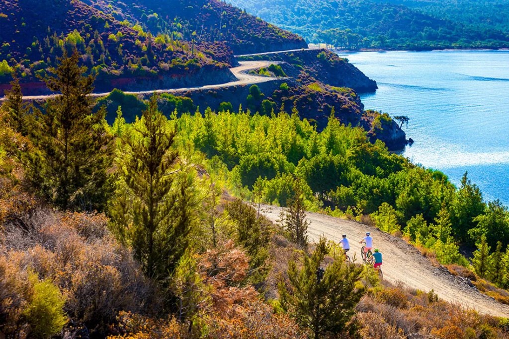 Marmaris'te Bisiklet Tutkunları Buluşuyor