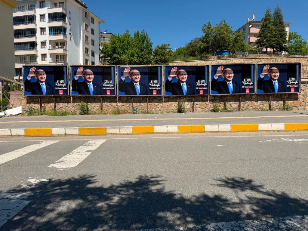 Tunceli'de Kılıçdaroğlu Afişleri Tartışma Yarattı!