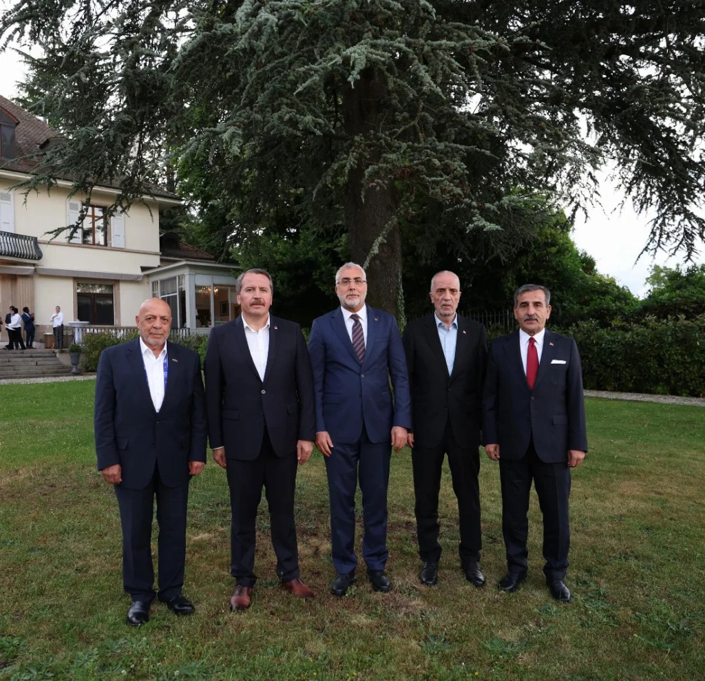 Bakan Işıkhan Cenevre'de Temaslarda Bulundu