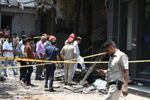 Yeni Delhi’de otel yangını: 21 kişi hayatını kaybetti