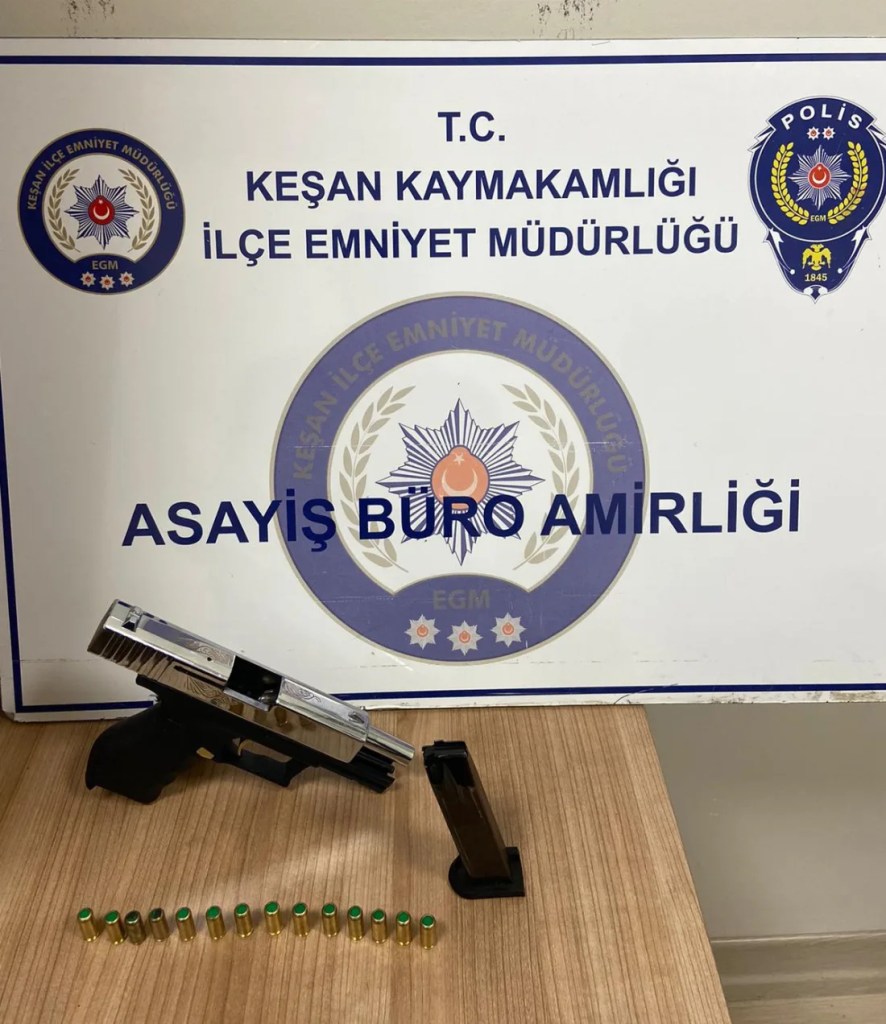 Keşan'da çarşıda havaya ateş açıldı!