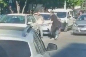 Sultangazi’de Trafik Kazası Sonrası Bıçaklı Kavga!