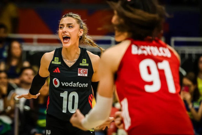 Filenin Sultanları Hollanda'ya Yenildi