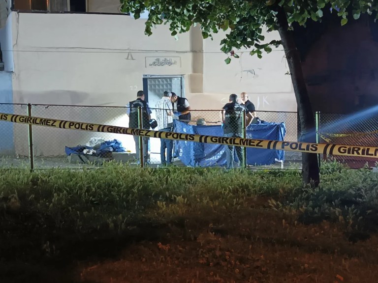 Bursa'da silahlı kavga: Karı-koca hayatını kaybetti!