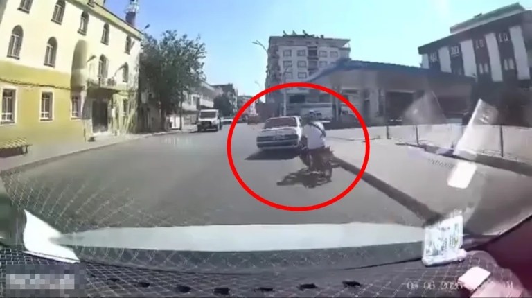 Batman'da Motosiklet Kazası Kamerada!