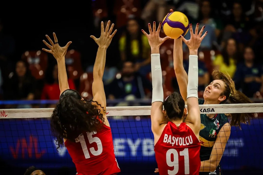 Türkiye, İtalya'ya 3-1 Mağlup Oldu