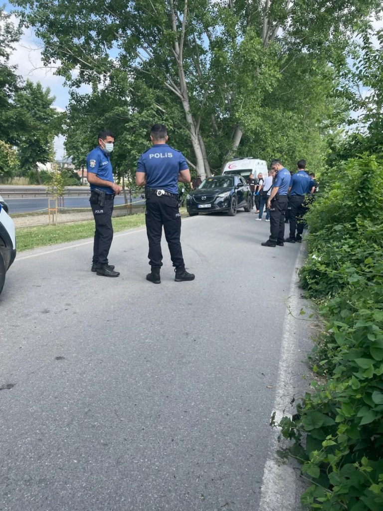 Adapazarı'nda otomobilde ölü bulundu!