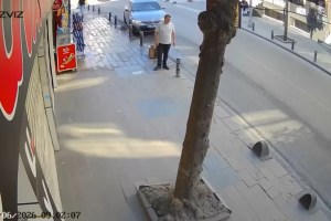 Küçükçekmece’de otomobil yayaya çarptı!