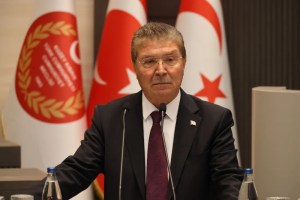 Ünal Üstel’den Fransa-GKRY Anlaşmasına Tepki