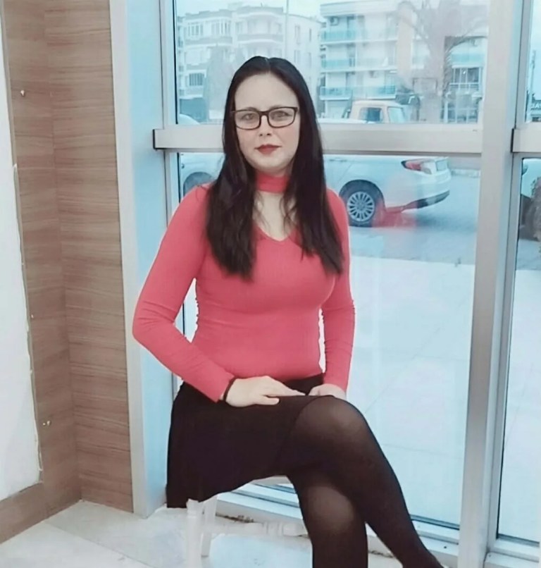 İzmir'de kezzaplı saldırı dehşeti!