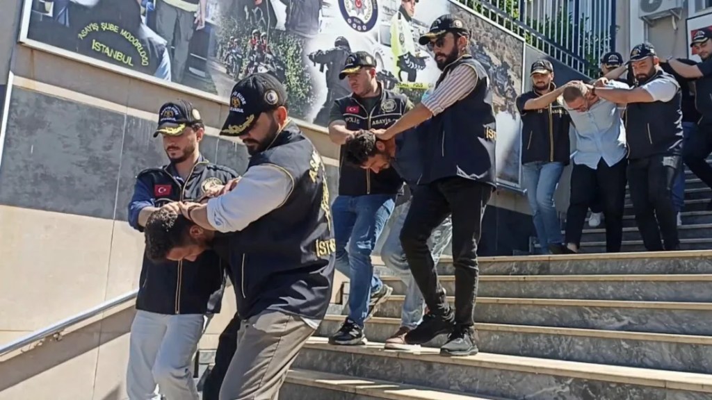 Hong Konglu kadını dolandıran şüpheli yakalandı!