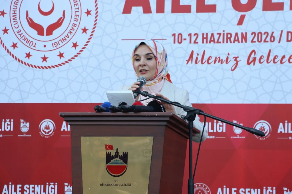 Bakan Göktaş'tan Aile Değerlerine Vurgu
