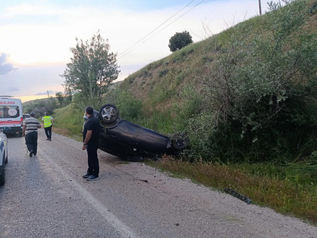 Malatya'da otomobil devrildi, sürücü yaralandı!