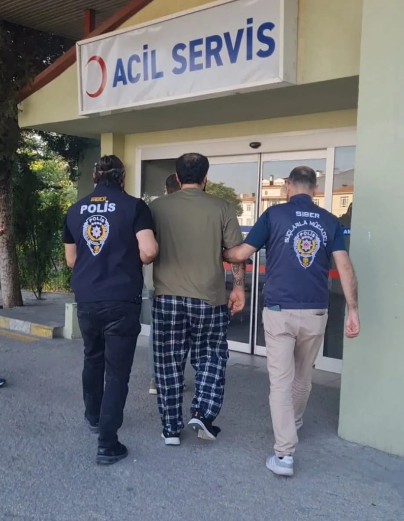 Ankara'da siber dolandırıcılık operasyonu!