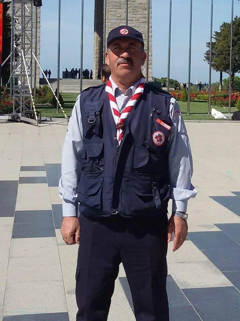 Erzurum'da doğa yürüyüşünde kalp krizi geçiren emekli öğretmen kurtarılamadı