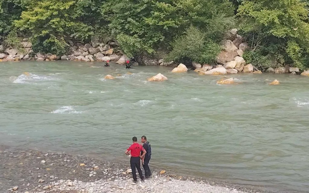 Alara Çayı'nda kaybolan Ahmet aranıyor!