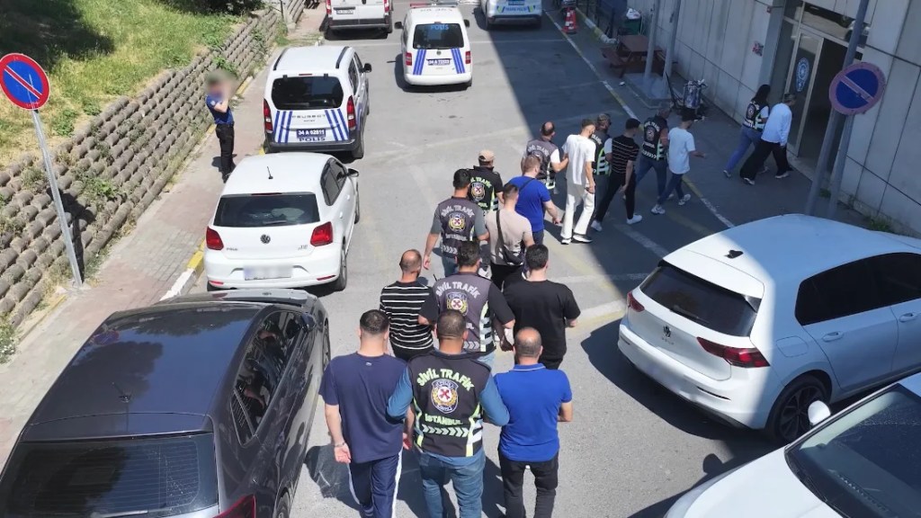 Avcılar'da düğün konvoyuna ceza yağdı!