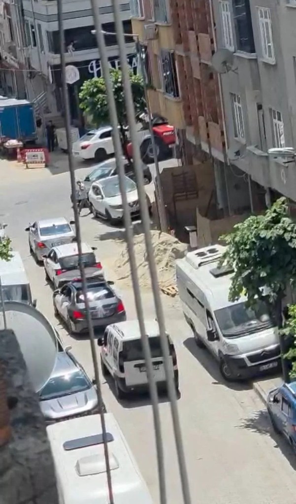 Sultangazi'de düğün konvoyunda ateş açan sürücü tutuklandı!