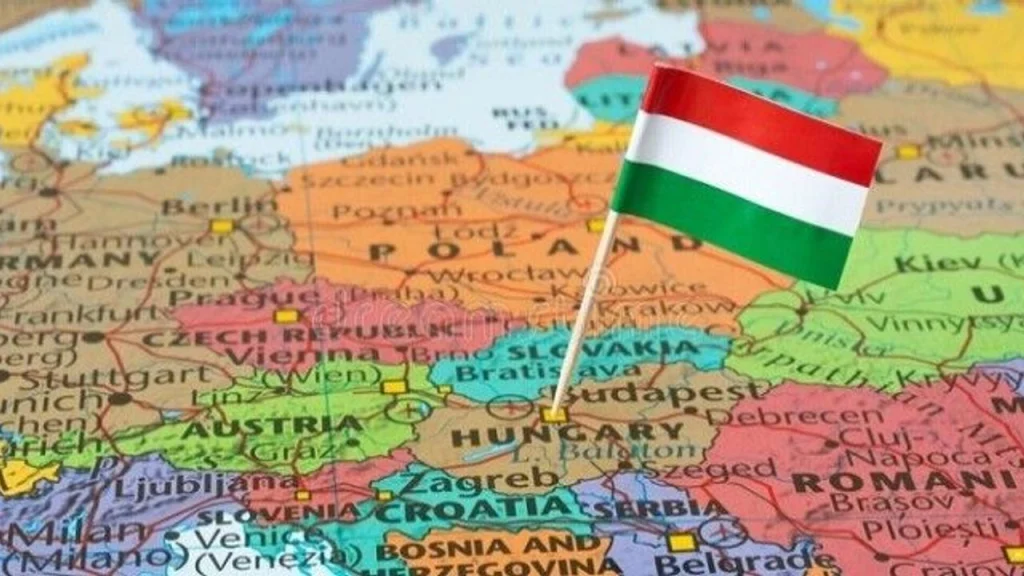 Macaristan’da vekil maaşlarına kesinti